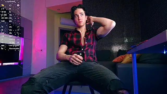 Snapshot of ChristianLevine_ chatting on June 12, 9:03 pm ChristianLevine online show from June 12, 9:03 pm
