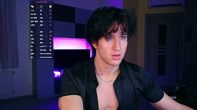 Snapshot of ChristianLevine_ chatting on June 28, 5:52 pm ChristianLevine online show from June 28, 5:52 pm