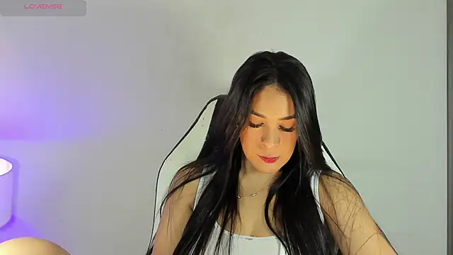 bella hadid1  online show from December 3, 6:48 am