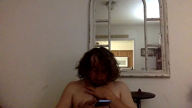 Snapshot of sirchubster chatting on May 5, 4:20 am sirchubster online show from May 5, 4:20 am