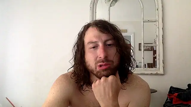 Snapshot of sirchubster chatting on June 2, 8:00 pm sirchubster online show from June 2, 8:00 pm