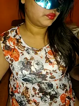 Snapshot of Horny_cougar chatting on March 4, 2:10 pm Horny cougar online show from March 4, 2:10 pm