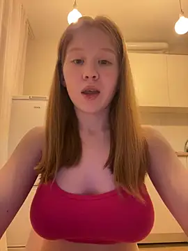 Snapshot of Eva_Weyne chatting on May 16, 9:46 pm Eva Weyne online show from May 16, 9:46 pm