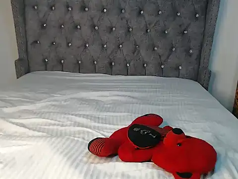 chococreamie online show from March 12, 11:20 am