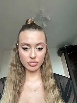 Sweet  Milly online show from May 21, 11:06 am