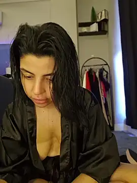 Snapshot of Esmertarcinim chatting on April 3, 1:42 pm Esmertarcinim online show from April 3, 1:42 pm