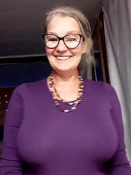 irinamaux online show from September 14, 6:12 am