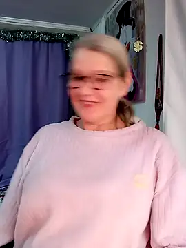 irinamaux online show from January 9, 7:11 am