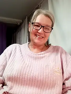 irinamaux online show from February 11, 7:02 am