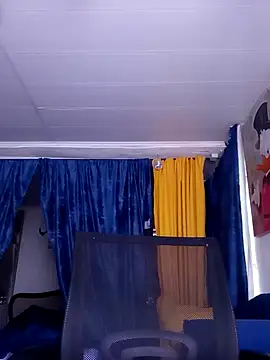 Snapshot of irinamaux chatting on July 16, 9:37 am irinamaux online show from July 16, 9:37 am