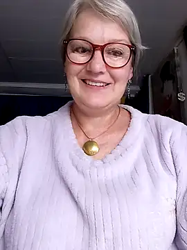 Snapshot of irinamaux chatting on July 25, 11:57 pm irinamaux online show from July 25, 11:57 pm