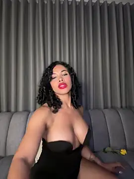 Snapshot of Brunettexio chatting on March 7, 2:15 am Brunettexio online show from March 7, 2:15 am