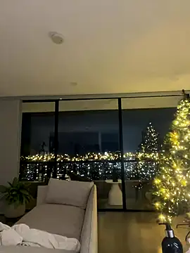 Snapshot of Brunettexio chatting on December 21, 2:08 am Brunettexio online show from December 21, 2:08 am