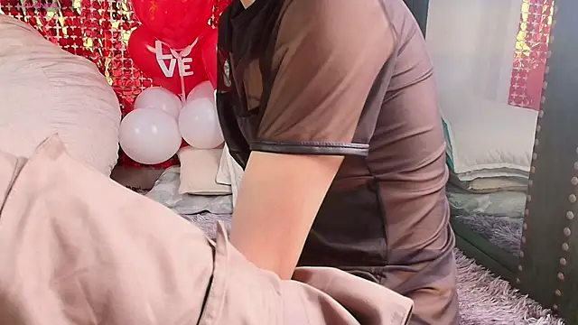 Levii Ackermann online show from February 12, 2:10 pm