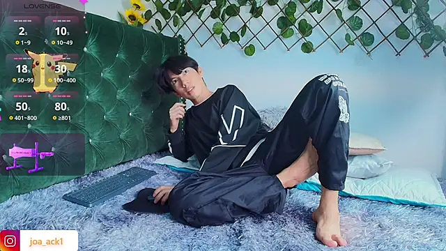 Levii Ackermann online show from March 16, 8:32 pm