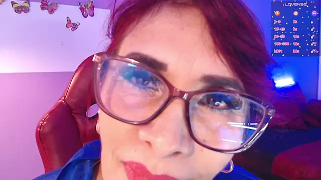 Snapshot of fransheska_rossi chatting on February 13, 6:27 pm fransheska rossi online show from February 13, 6:27 pm