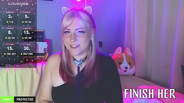 Snapshot of princess_sofiee chatting on September 13, 9:14 pm princess sofiee online show from September 13, 9:14 pm