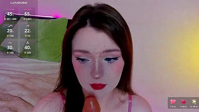 Snapshot of lexxxxxxi chatting on November 27, 5:26 pm lexxxxxxi online show from November 27, 5:26 pm