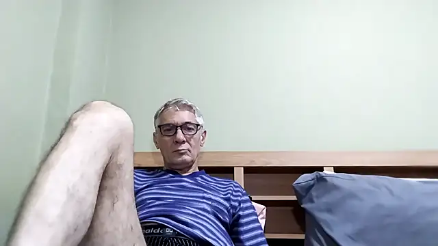 BIGUNCUTHARDCOCK online show from October 29, 12:57 am