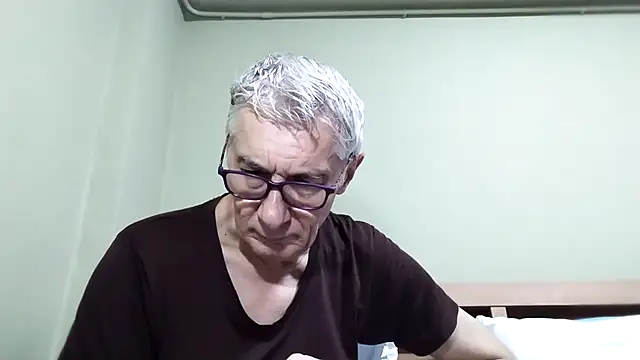 BIGUNCUTHARDCOCK online show from November 16, 1:33 am