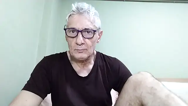 BIGUNCUTHARDCOCK online show from December 18, 1:22 am