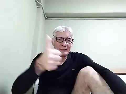 BIGUNCUTHARDCOCK online show from January 10, 2:30 pm