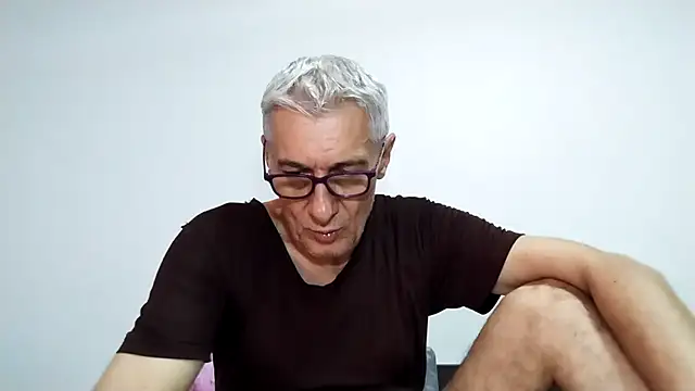BIGUNCUTHARDCOCK online show from April 28, 2:27 am