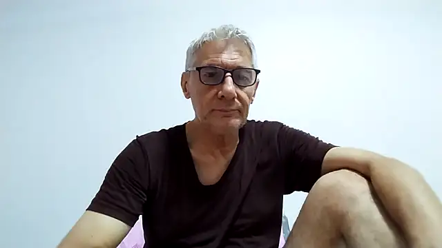BIGUNCUTHARDCOCK online show from April 29, 1:53 am