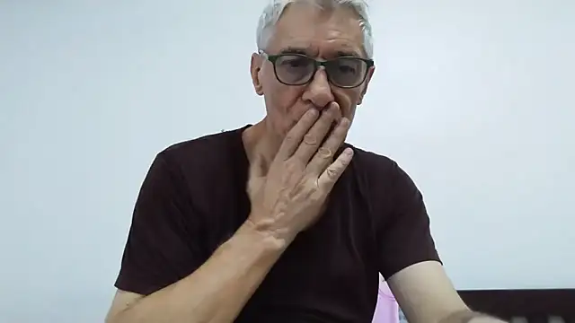 BIGUNCUTHARDCOCK online show from June 14, 2:24 am