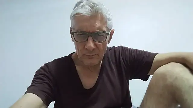 BIGUNCUTHARDCOCK online show from June 18, 9:14 am