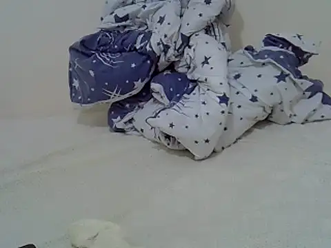 Snapshot of Giannah01 chatting on February 18, 6:15 am Giannah01 online show from February 18, 6:15 am