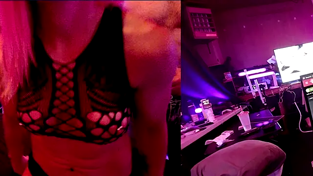 MadisonMarie online show from January 4, 10:49 am