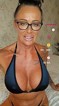 Snapshot of Misses-Cougar chatting on June 30, 8:04 am Misses-Cougar online show from June 30, 8:04 am