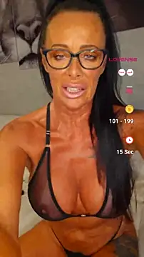 Snapshot of Misses-Cougar chatting on July 5, 7:04 am Misses-Cougar online show from July 5, 7:04 am