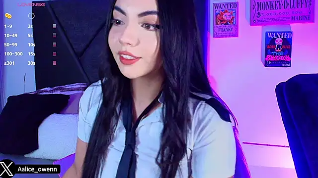 Snapshot of Aliceowenn chatting on December 2, 12:16 am Aliceowenn online show from December 2, 12:16 am