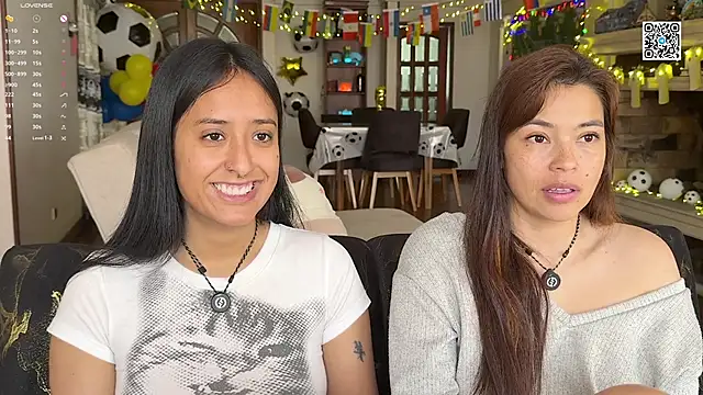 2SummerLove1 online show from June 26, 6:45 pm