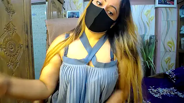 Snapshot of SohanaSabaSexy chatting on October 29, 8:27 am SohanaSabaSexy online show from October 29, 8:27 am