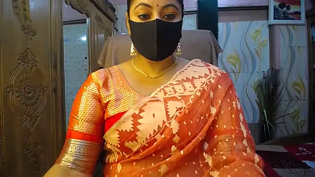 Snapshot of SohanaSabaSexy chatting on December 2, 5:19 pm SohanaSabaSexy online show from December 2, 5:19 pm