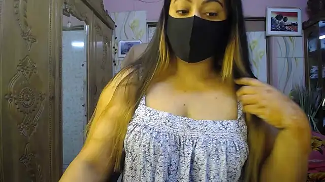 SohanaSabaSexy online show from May 9, 8:52 am