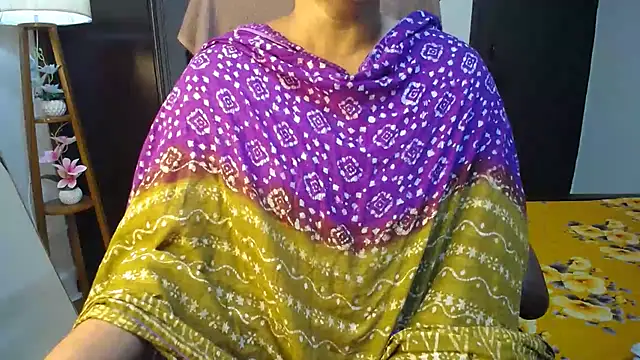Snapshot of SohanaSabaSexy chatting on June 29, 9:15 am SohanaSabaSexy online show from June 29, 9:15 am