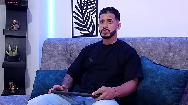 Snapshot of Bruno_Mattos chatting on December 28, 10:13 pm Bruno Mattos online show from December 28, 10:13 pm