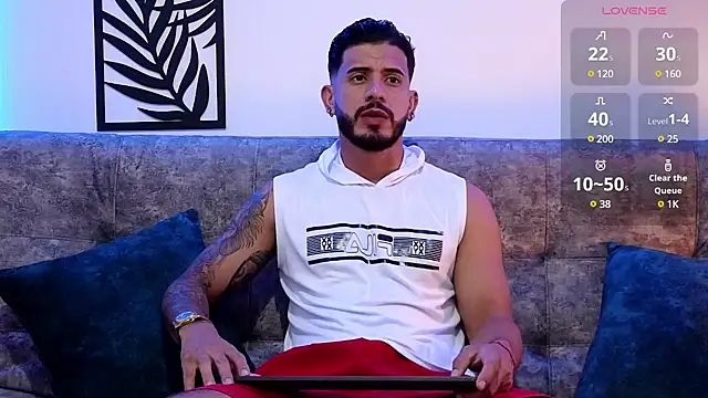 Snapshot of Bruno_Mattos chatting on January 11, 11:13 pm Bruno Mattos online show from January 11, 11:13 pm