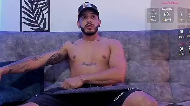 Snapshot of Bruno_Mattos chatting on February 3, 11:58 pm Bruno Mattos online show from February 3, 11:58 pm