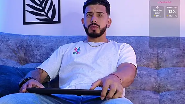 Snapshot of Bruno_Mattos chatting on March 22, 10:37 pm Bruno Mattos online show from March 22, 10:37 pm