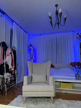 Snapshot of _AHHA_ chatting on November 5, 4:18 pm AHHA online show from November 5, 4:18 pm