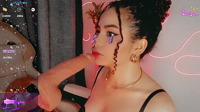 Queen Deepthroat online show from February 19, 10:39 pm