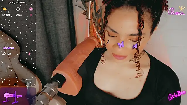 Queen Deepthroat online show from May 3, 11:44 pm