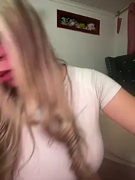 CristalGmez online show from December 18, 3:56 am