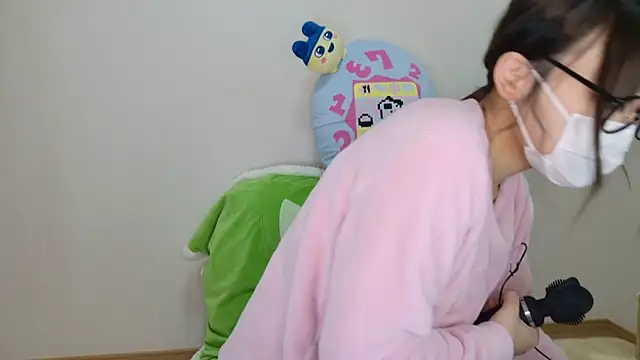 Snapshot of hi---chan- chatting on January 23, 7:29 pm hi---chan- online show from January 23, 7:29 pm