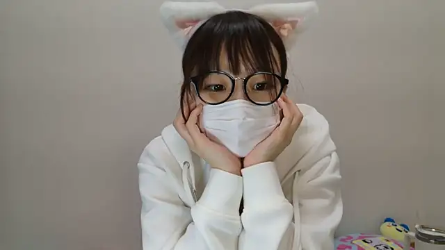 Snapshot of hi---chan- chatting on January 30, 12:50 am hi---chan- online show from January 30, 12:50 am